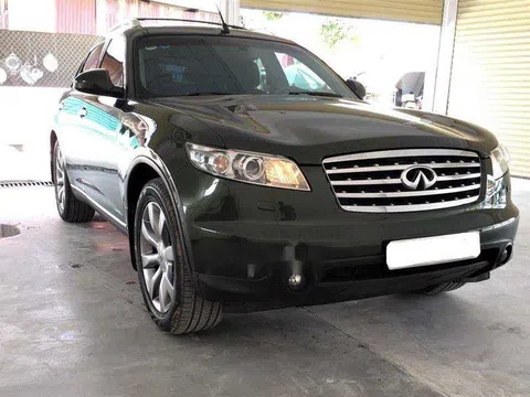 "Khủng long mặt đất" Infiniti FX35 đời 2005 có giá chưa đến 500 triệu đồng