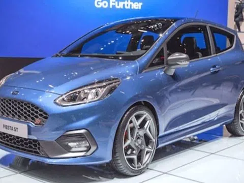 Cửa lỗi, Ford Fiesta triệu hồi cùng hàng loạt anh em nổi tiếng khác