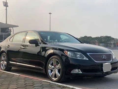 Xe hạng sang Lexus LS 460L đời 2009 rao bán 1,15 tỷ đồng, tương đương Toyota Camry mới