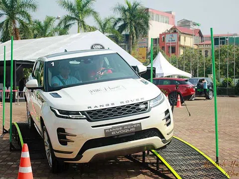 Đại lý dành ưu đãi 100% lệ phí trước bạ khi khách hàng mua xe Jaguar & Land Rover tại Việt Nam