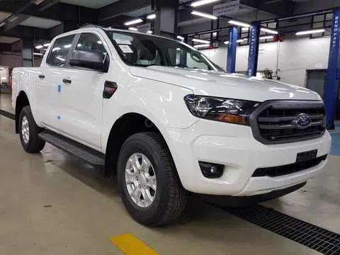 Chống ế mùa dịch Covid-19, "vua bán tải" Ford Ranger 2020 giảm giá kịch sàn