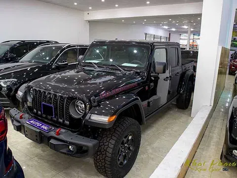 Jeep Gladiator Rubicon 2020, bán tải hàng hiếm giá ngang Ford F-150 Raptor