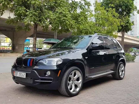 Giá xăng giảm mạnh, BMW X5 đời 2008 full option giá 565 triệu đồng tội gì không rước