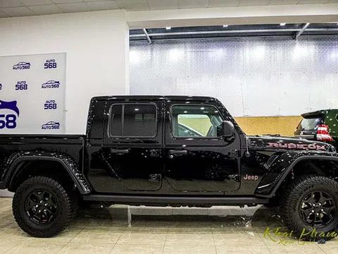 Ảnh chi tiết xe Jeep Gladiator Rubicon 2020, giá ngang Ford F-150 Raptor