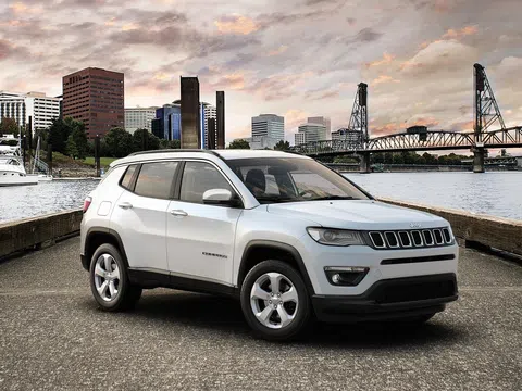 Crossover "giá mềm" Jeep Compass 2020 chính thức ra mắt