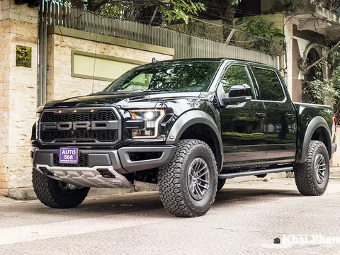 Cận cảnh "siêu bán tải" Ford F-150 Raptor 2020 mới về Việt Nam: Nhiều option hơn, giá rẻ vài trăm triệu so với trước