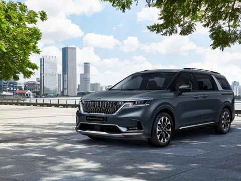 Kia Sedona 2021 ra mắt với kích thước lớn hơn