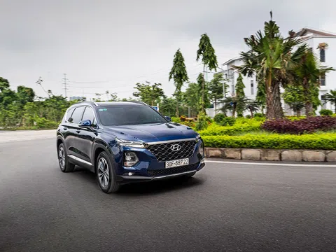 Lựa chọn xe SUV trong tầm giá 1 tỷ đồng: Vẫn có thể mua Hyundai Santa Fe