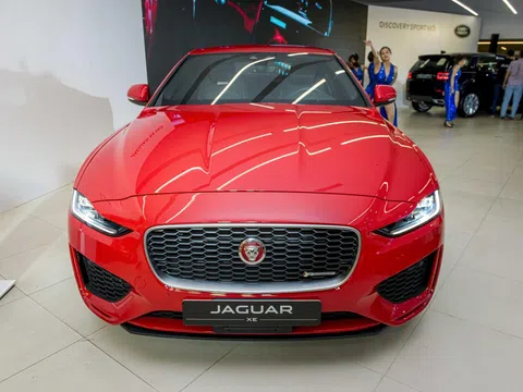 Thông số kỹ thuật xe Jaguar XE 2020