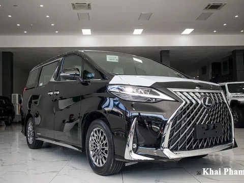 Hàng hiếm" Lexus LM300h 2020 đã về Việt Nam, đẳng cấp doanh nhân