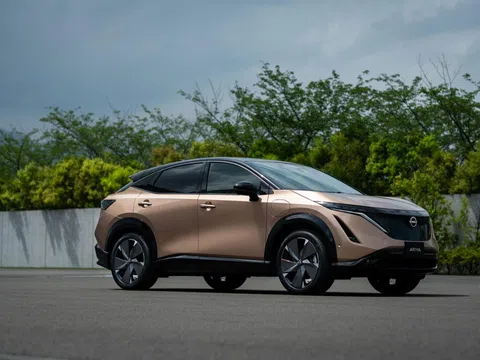 Nissan Ariya 2022 ra mắt với 4 phiên bản, chào giá từ 1 tỷ đồng