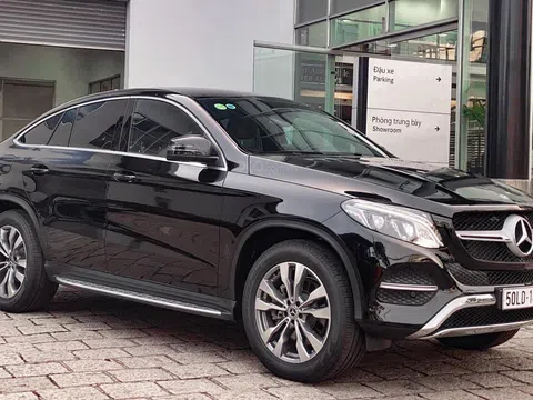 Mercedes GLE400 Coupe 2019 trưng bày rao bán rẻ hơn xe mới 500 triệu