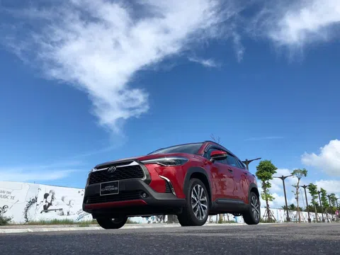 Toyota Corolla Cross, Kia Seltos ra mắt, Hyundai Kona có nên dè chừng