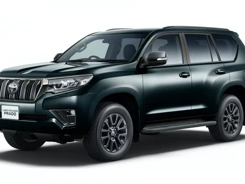 Toyota Land Cruiser Prado 2020 nâng cấp động cơ, thêm bản "full đen"