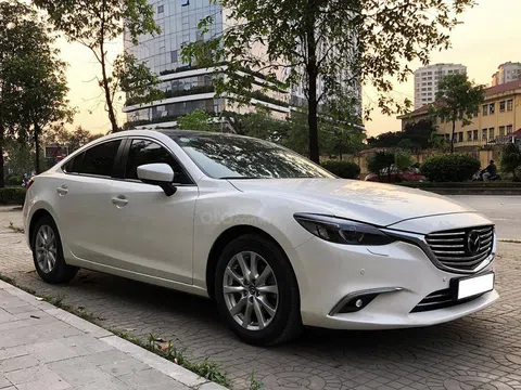 Mazda 6 đi 5 năm giá 600 triệu đồng, có nên mua?