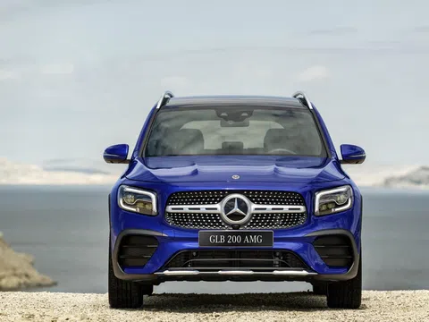 Mercedes-Benz GLB 200 AMG giá 1,999 tỷ đồng mở bán tại Việt Nam