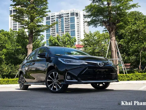 Đánh giá xe Toyota Corolla Altis 2020: Nâng cấp nhẹ, giảm giá bán