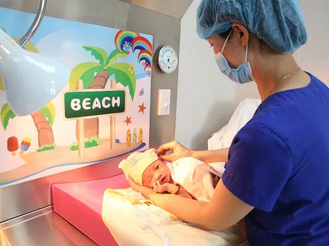 Tôn vinh những đóng góp thầm lặng của lực lượng hộ sinh