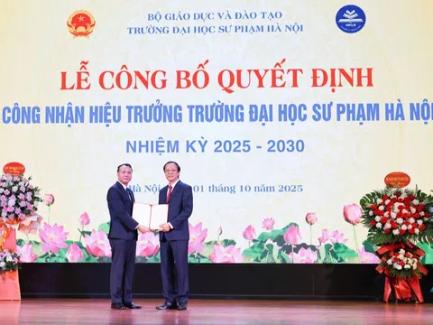 Công bố quyết định công nhận Hiệu trưởng Trường Đại học Sư phạm Hà Nội nhiệm kỳ 2025 - 2030