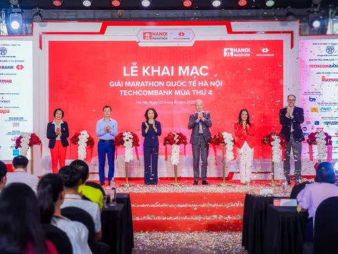 Khai mạc Giải Marathon Quốc tế Hà Nội Techcombank mùa thứ 4
