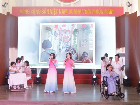 Hội diễn văn nghệ Chào mừng 55 năm thành lập Bệnh viện Đa khoa Đống Đa