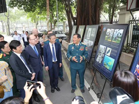 Trưng bày tài liệu lưu trữ: Chuyến bay Liên hợp 37 - Biểu tượng hợp tác vũ trụ Việt Nam - Liên bang Nga