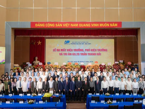 Đại học Mỏ - Địa chất ra mắt Ban giám hiệu nhiệm kỳ mới