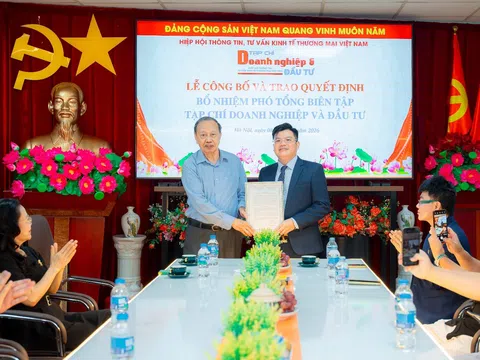 Nhà báo Lê Minh Tuấn giữ chức vụ Phó Tổng Biên tập Tạp chí Doanh nghiệp và Đầu tư