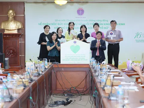 Chăm sóc sức khỏe phụ nữ tuổi trung niên từ những thay đổi nội tiết tố