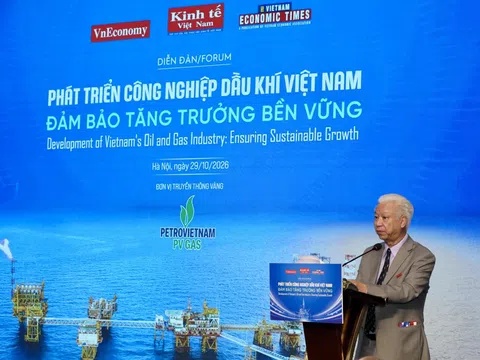 Phát triển công nghiệp dầu khí Việt Nam trước yêu cầu tăng trưởng bền vững