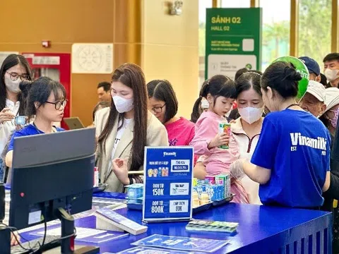 Vinamilk lan tỏa giá trị thương hiệu Việt tại Hội chợ Mùa Thu 2025