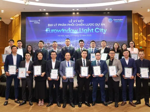 Eurowindow Holding chính thức công bố các đại lý phân phối chiến lược dự án Eurowindow Light City