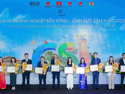 Vinamilk bứt phá ESG với danh hiệu ‘Ngôi sao CSI’ và loạt giải thưởng danh giá 2025
