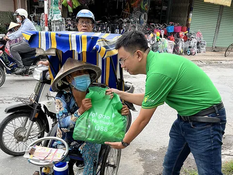 F88 trở thành điểm tiếp nhận, vận chuyển hàng cứu trợ tới 8 tỉnh đang bị bão lũ tàn phá