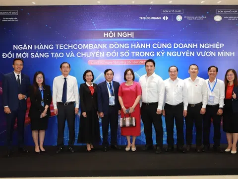 Techcombank đồng hành chuyển đổi số cùng doanh nghiệp cần thơ