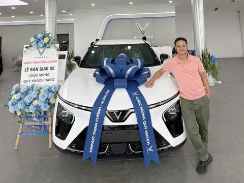 Chủ xe VinFast VF 7: “Yêu từ cái nhìn đầu tiên, khả năng vận hành thuyết phục tuyệt đối”