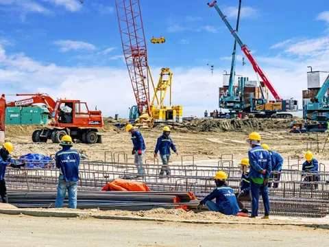 Giải mã “Thánh Gióng” ngành xây dựng: Chỉ hơn một năm đã thần tốc tuyển dụng hơn 100.000 nhân sự cơ hữu