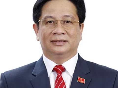 Ủy viên Dự khuyết Trung ương Đảng giữ chức Bí thư Thành ủy Nha Trang