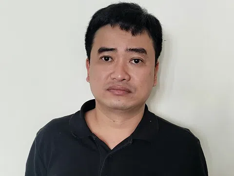 Vụ ông trùm cung ứng kit xét nghiệm vừa bị bắt: Việt Á chuyển tiền chi ngoài hợp đồng qua số điện thoại vợ ông Phan Quốc Việt