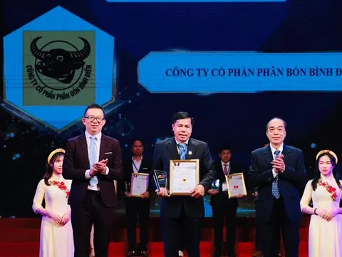 Công ty Cổ phần Phân bón Bình Điền nhận giải thưởng “Thương hiệu dẫn đầu Việt Nam 2022”