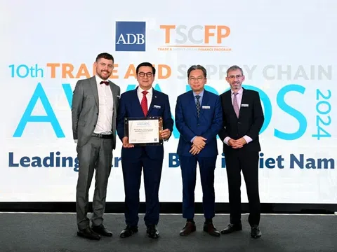 ADB vinh danh HDBank ‘Ngân hàng đối tác hàng đầu tại Việt Nam’