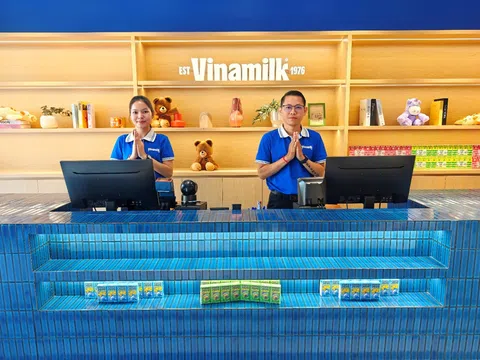 Vinamilk giới thiệu mô hình trải nghiệm dinh dưỡng hiện đại tại Phnom Penh