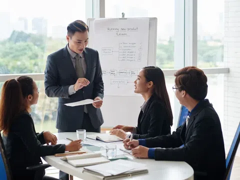 Nhà Quản trị và Nhà Quản lý dưới góc độ khoa học tổ chức và quản trị học