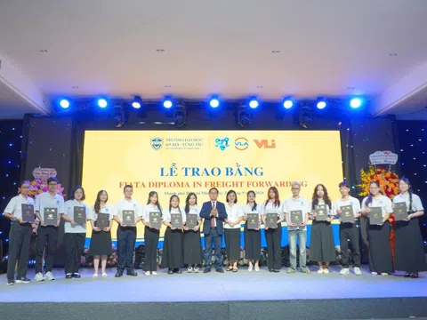 30 sinh viên BVU đầu tiên nhận Chứng chỉ FIATA: đưa chuẩn nghề nghiệp quốc tế vào giảng đường