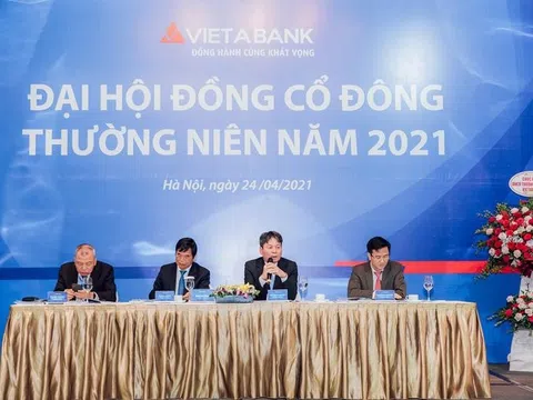 VietABank trước ngày lên UPCOM: Chủ tịch Phương Hữu Việt và đơn vị liên quan sở hữu không dưới 17% vốn, lợi nhuận tăng trưởng gần 50%/năm