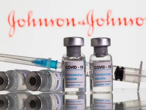 Johnson & Johnson nghiên cứu khả năng chuyển giao công nghệ sản xuất vaccine Covid-19 cho Việt Nam