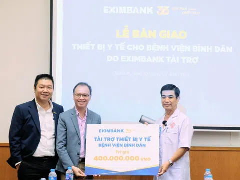 Eximbank trao tặng thiết bị y tế trị giá 400 triệu đồng cho Bệnh viện Bình Dân