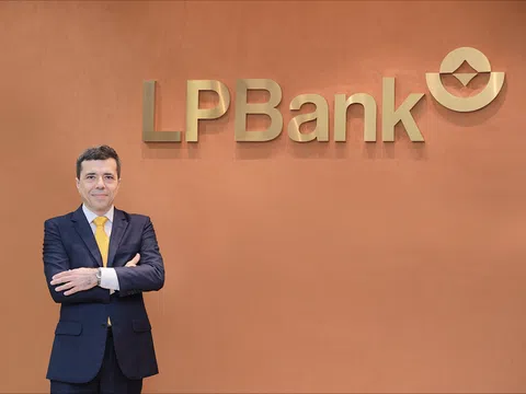 Chân dung ông Loic Faussier - cố vấn cấp cao ban điều hành LPBank