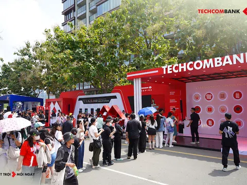 Khách hàng Techcombank được check-in sớm cùng các anh trai vượt ngàn chông gai