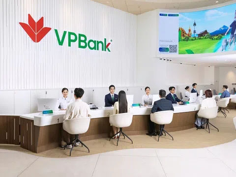 Thành viên HĐQT VPBank chi hơn nửa nghìn tỷ gom cổ phiếu VPB